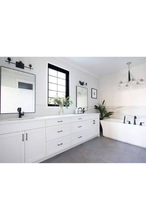 Discover the most elegant and stylish white bathroom ideas